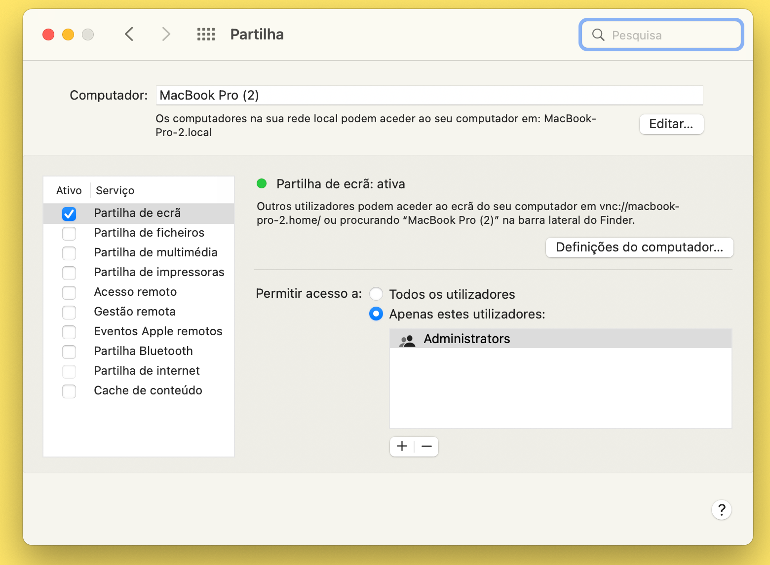 Captura de ecrã das definições de Partilha no Mac.