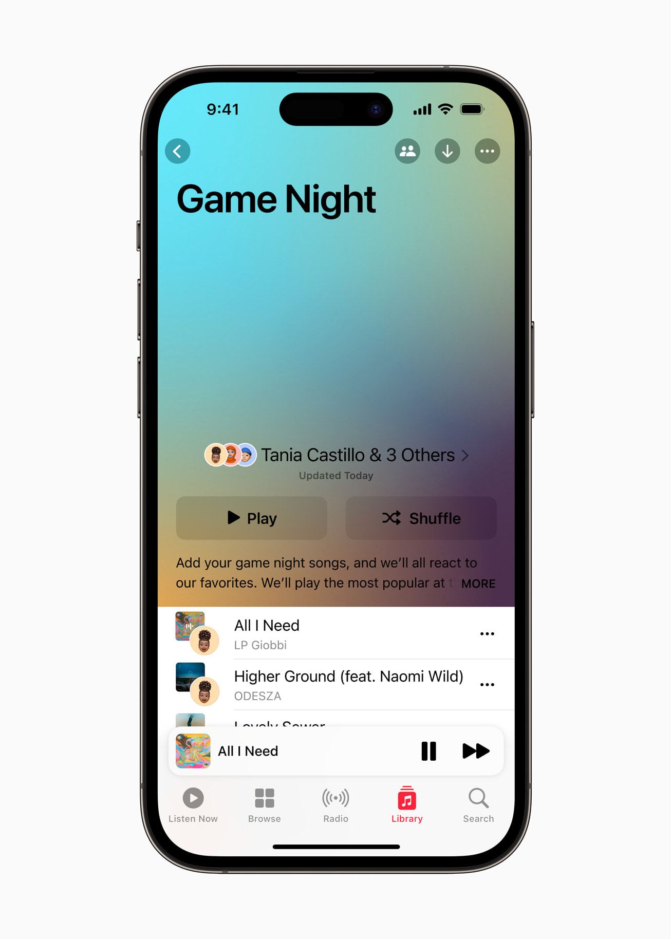 iPhone na vertical com uma pré-visualização das listas de reprodução colaborativas, onde podemos ver uma intitulada "Game Night".