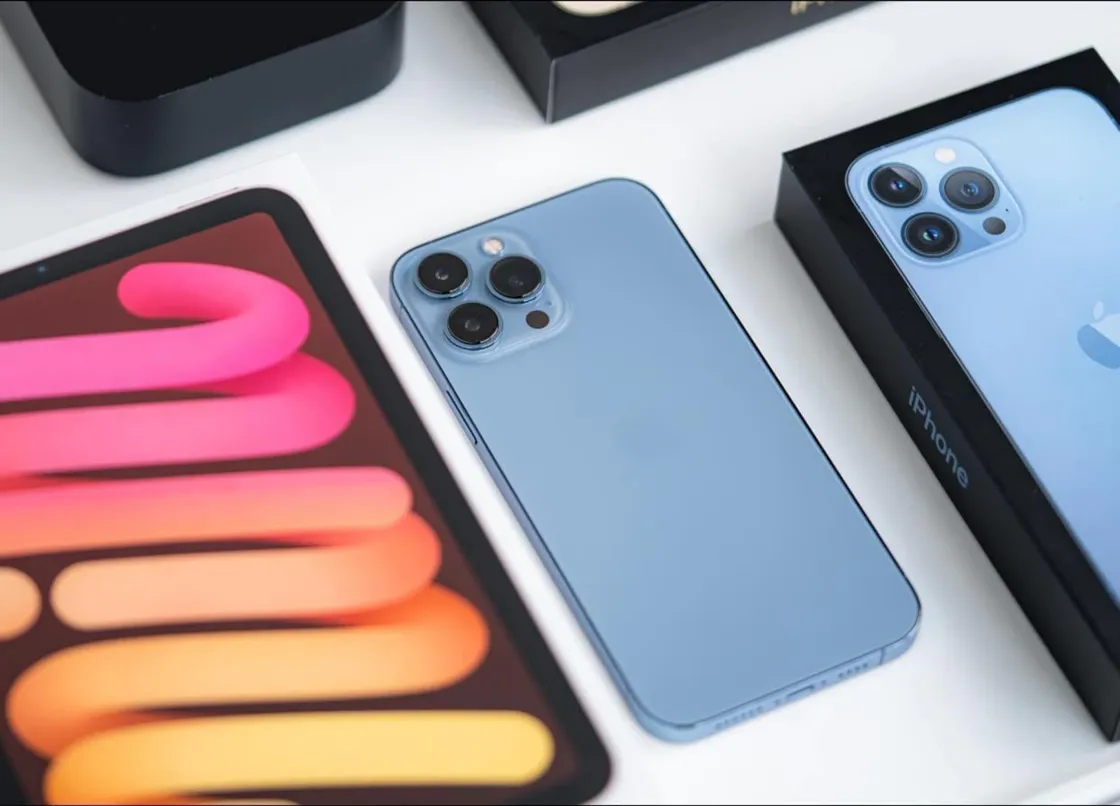 De olho no iPhone 16? Vende o teu iPhone antigo na CeX e abate no novo!