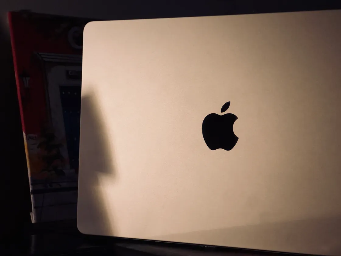 Novos MacBook Pro de topo poderão chegar já a 28 de janeiro