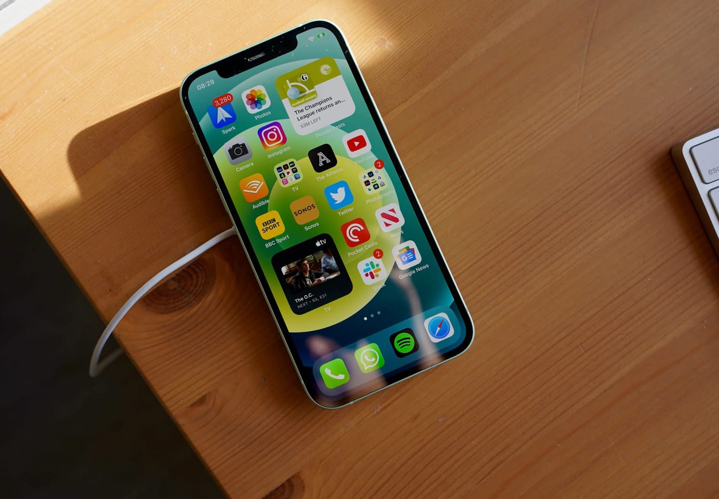 iPhone 12 recebe nova versão revista do iOS 14.2