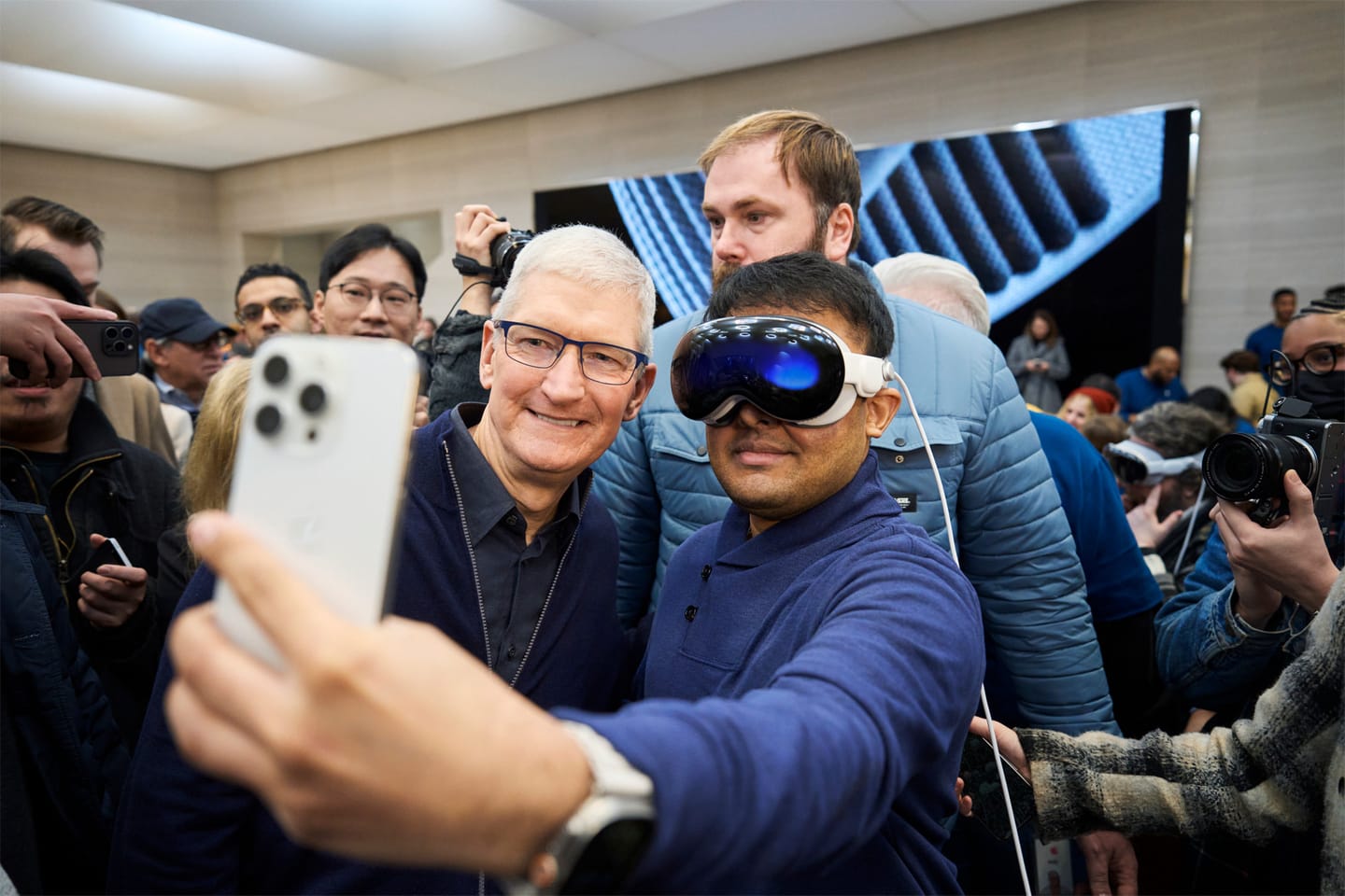 "Não é todos os dias que temos um momento como este" - Tim Cook sobre o lançamento do Apple Vision Pro