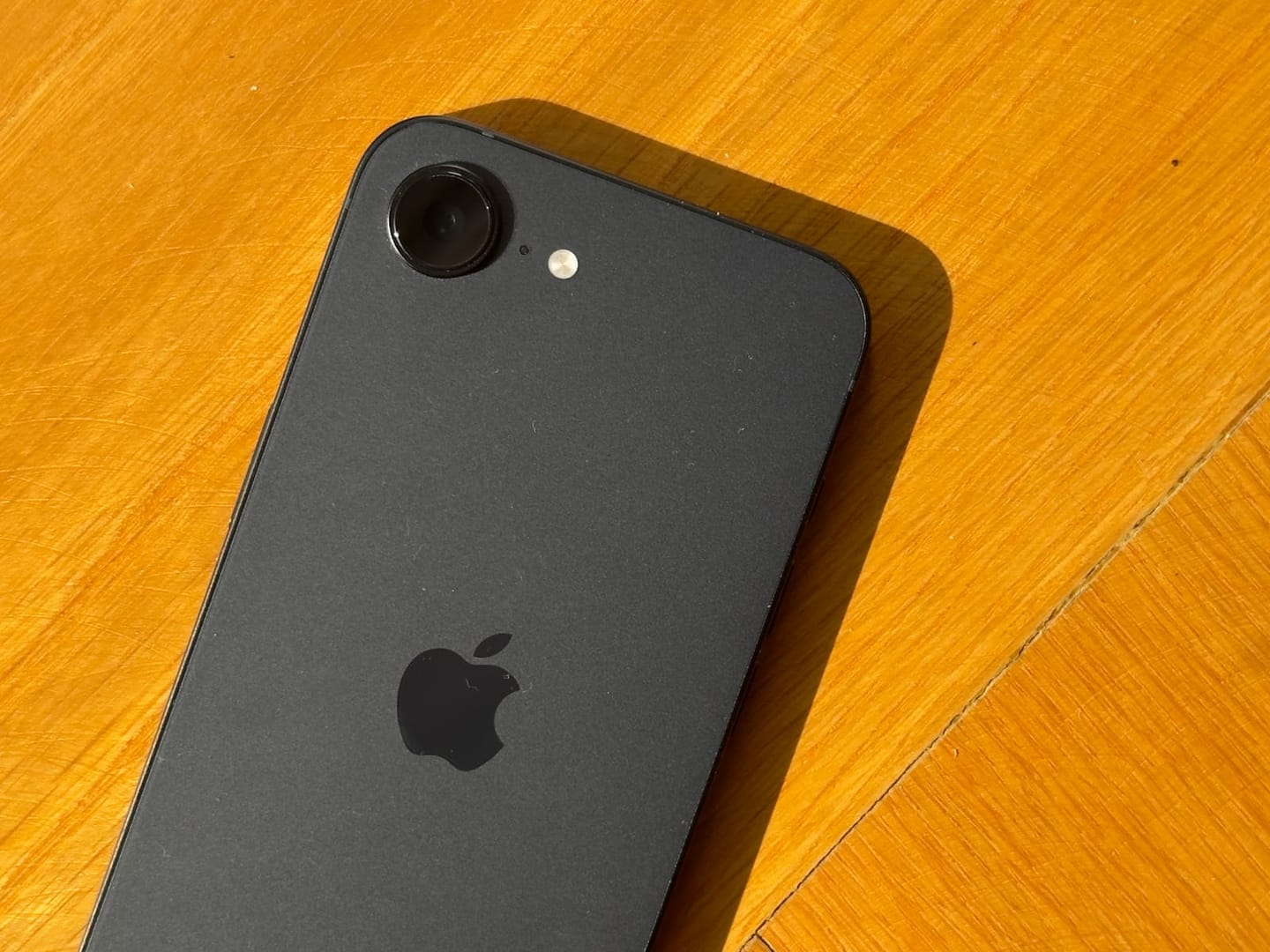 iPhone 17e: o “económico” da Apple já dá que falar antes do tempo
