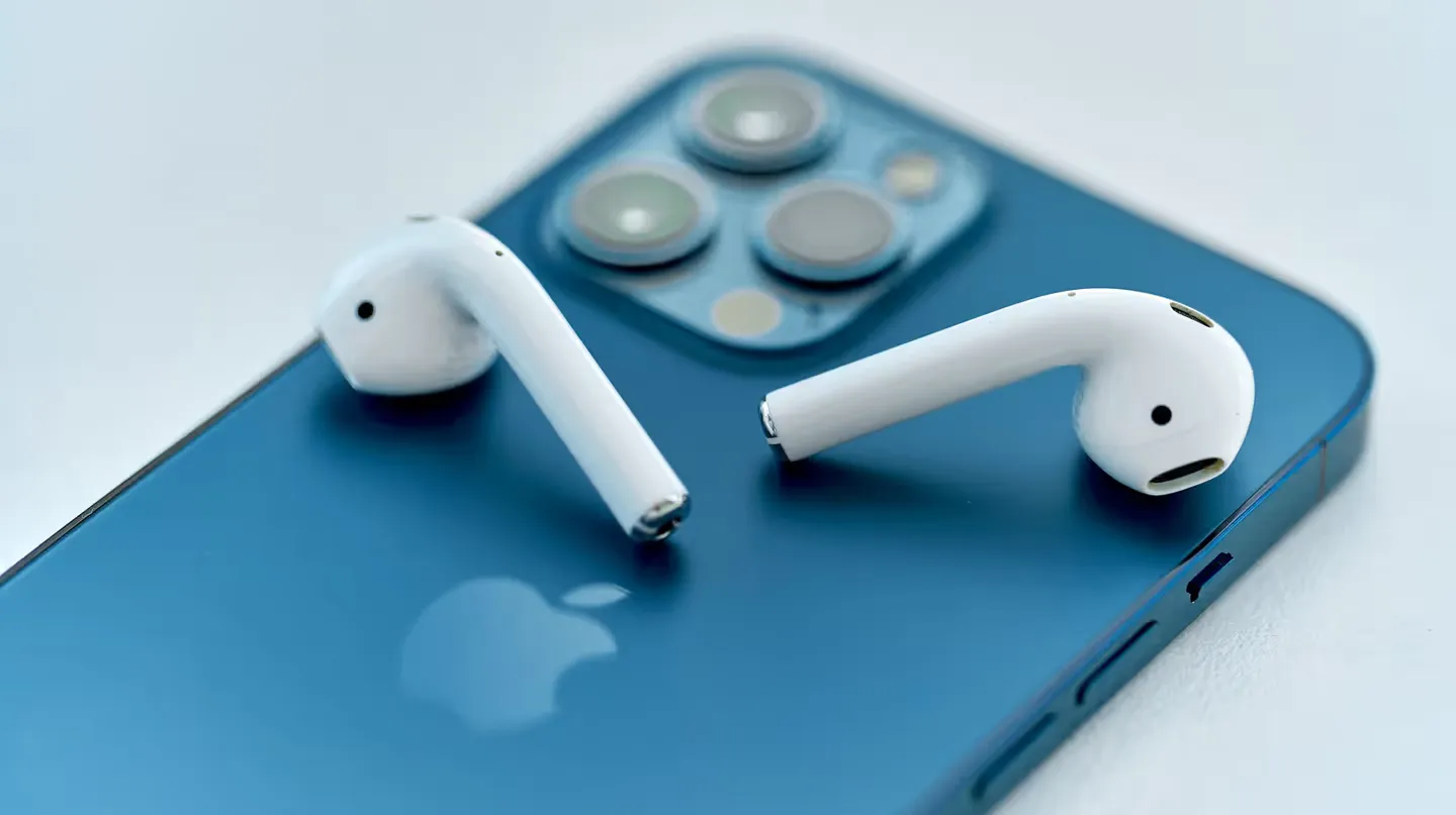 Sabias que podes partilhar o áudio com dois pares de AirPods a partir do iPhone?