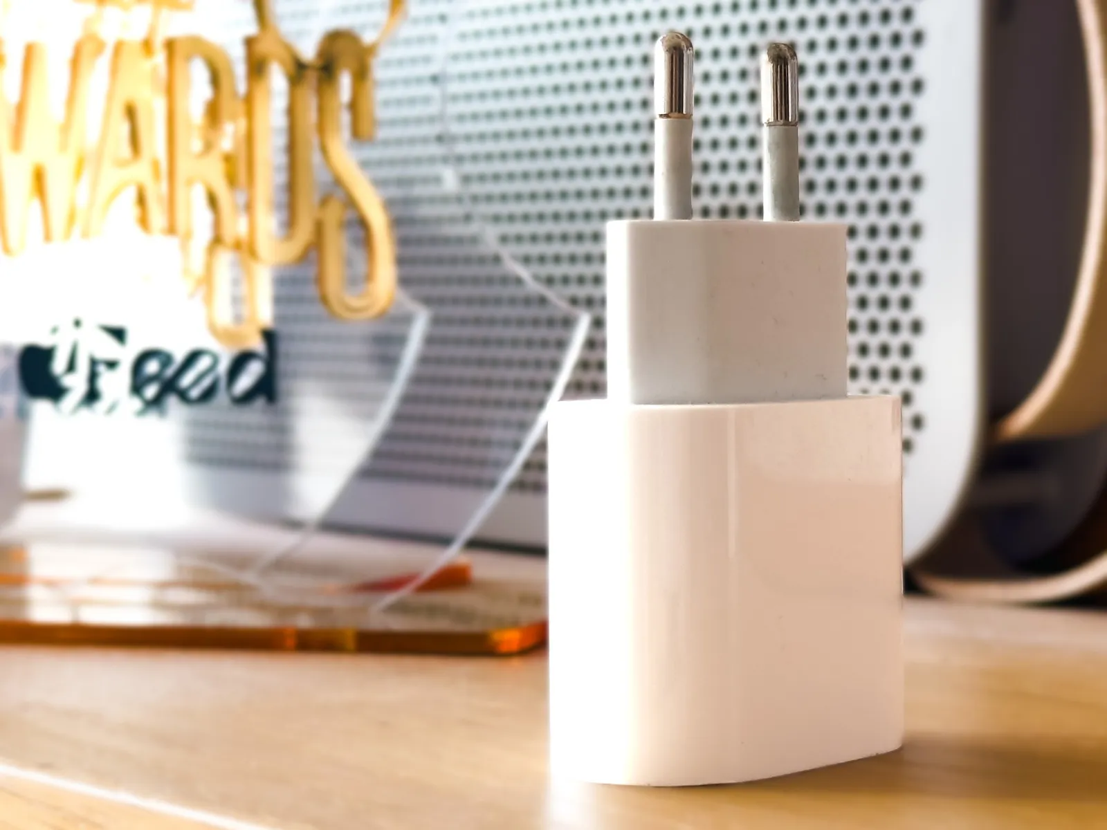 Adaptador para iPhone do IKEA é 80% mais barato que o da Apple - por tempo limitado!