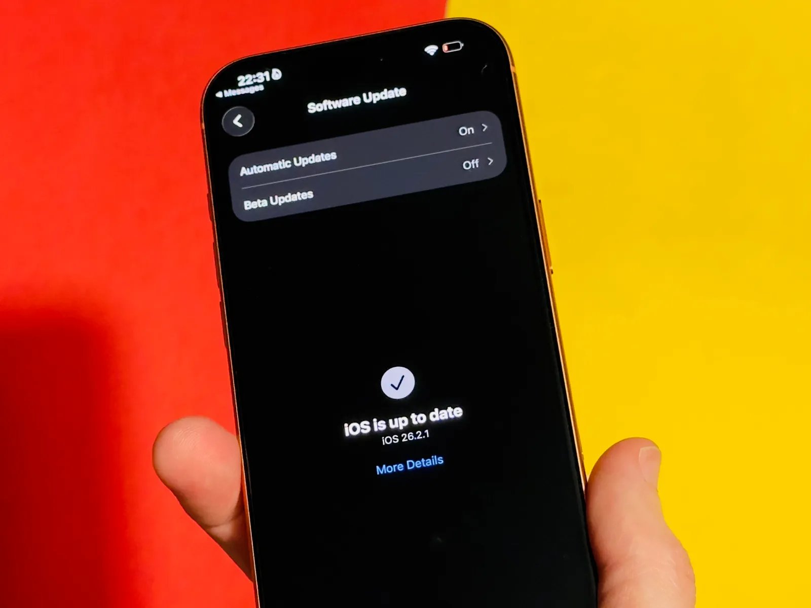 Novo estudo indica as razões para adoção lenta do iOS 26