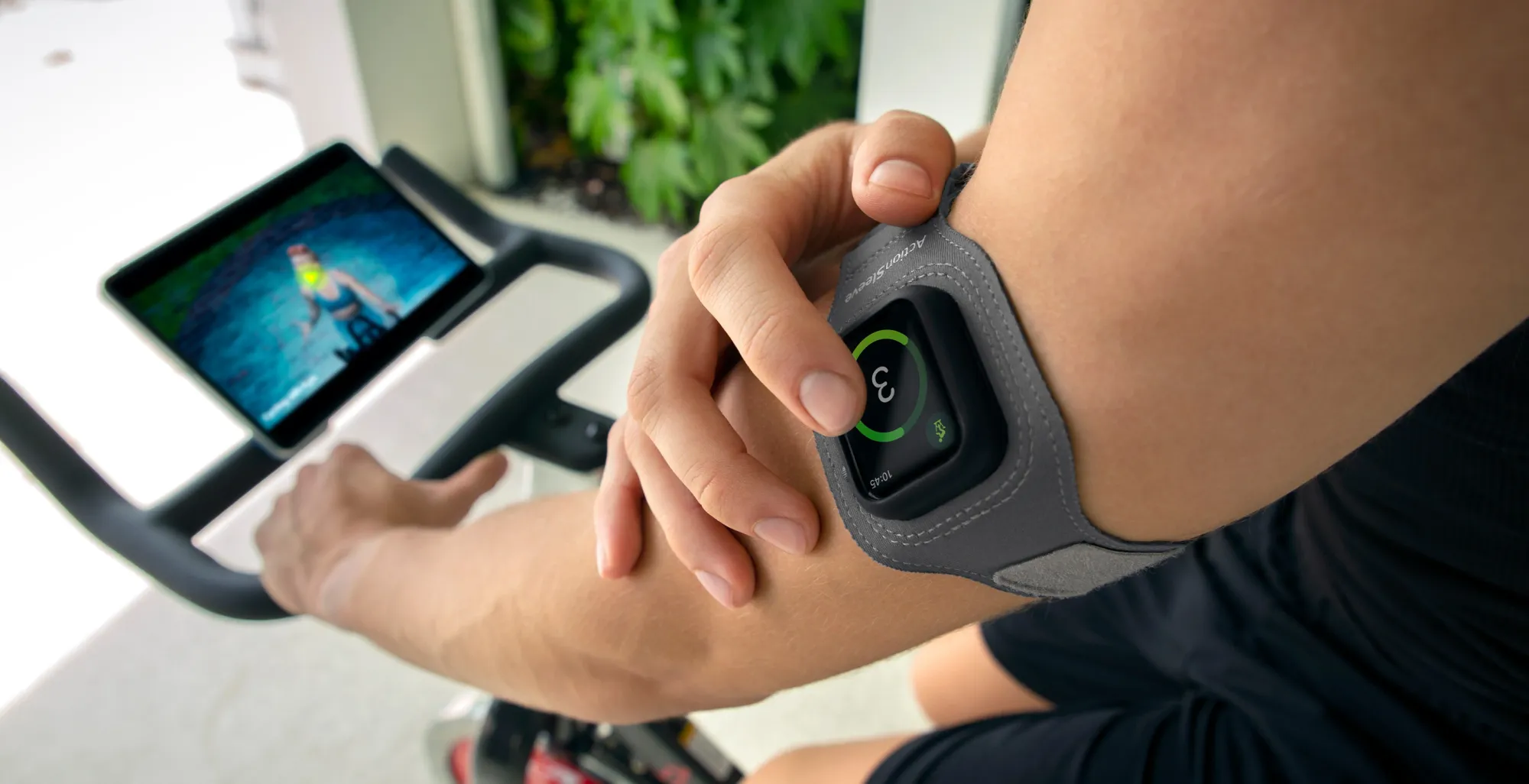ActionSleeve - Mantém o foco com esta braçadeira para o teu Apple Watch post image