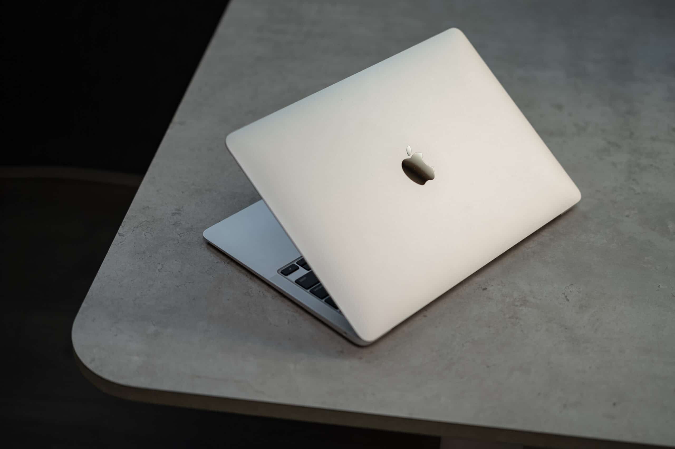 MacBook Air de 15 polegadas pode estar a caminho