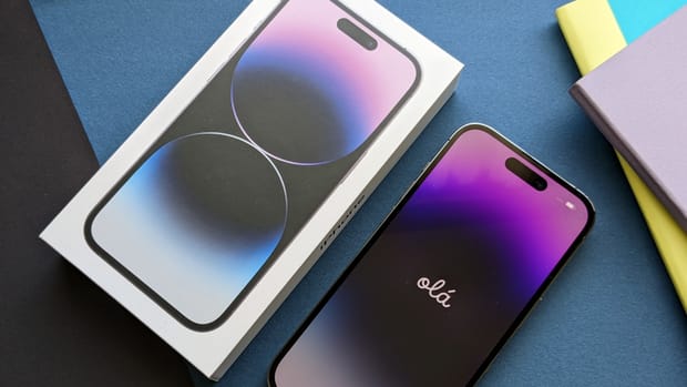 iPhones 14 têm disponível versão revista do iOS 16 no seu lançamento