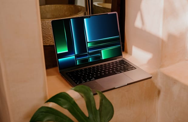 Gostaste dos wallpapers dos novos MacBook Pro? Descarrega-os aqui!