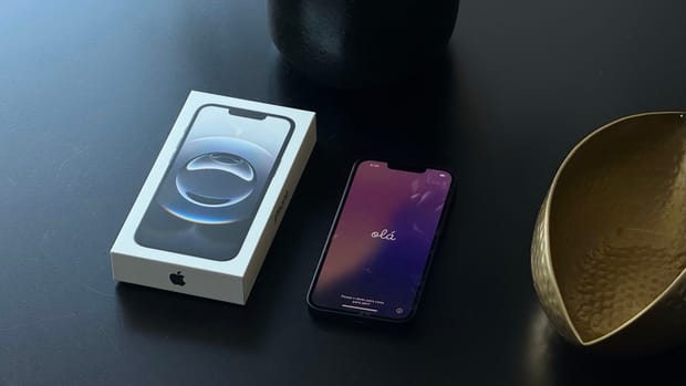 Já o temos! iPhone 16e - Unboxing e primeiras impressões