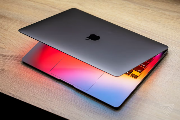 O MacBook Air M1 ainda vale a pena em 2025?