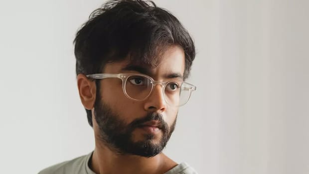 Designer do iPhone Air abandona a Apple para integrar startup de IA